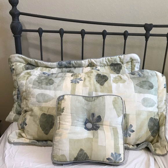 croscill pillow shams